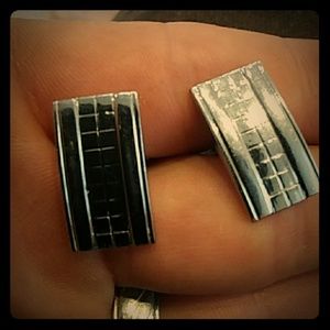 Cufflinks